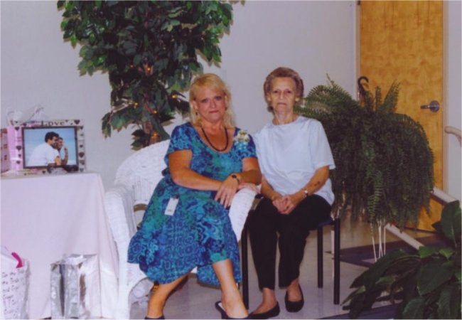 Pre-Wedding Photos - Bridal Shower - Mother & Daughter